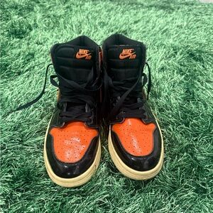 Nike High-Top Sneakers in Black and Orange